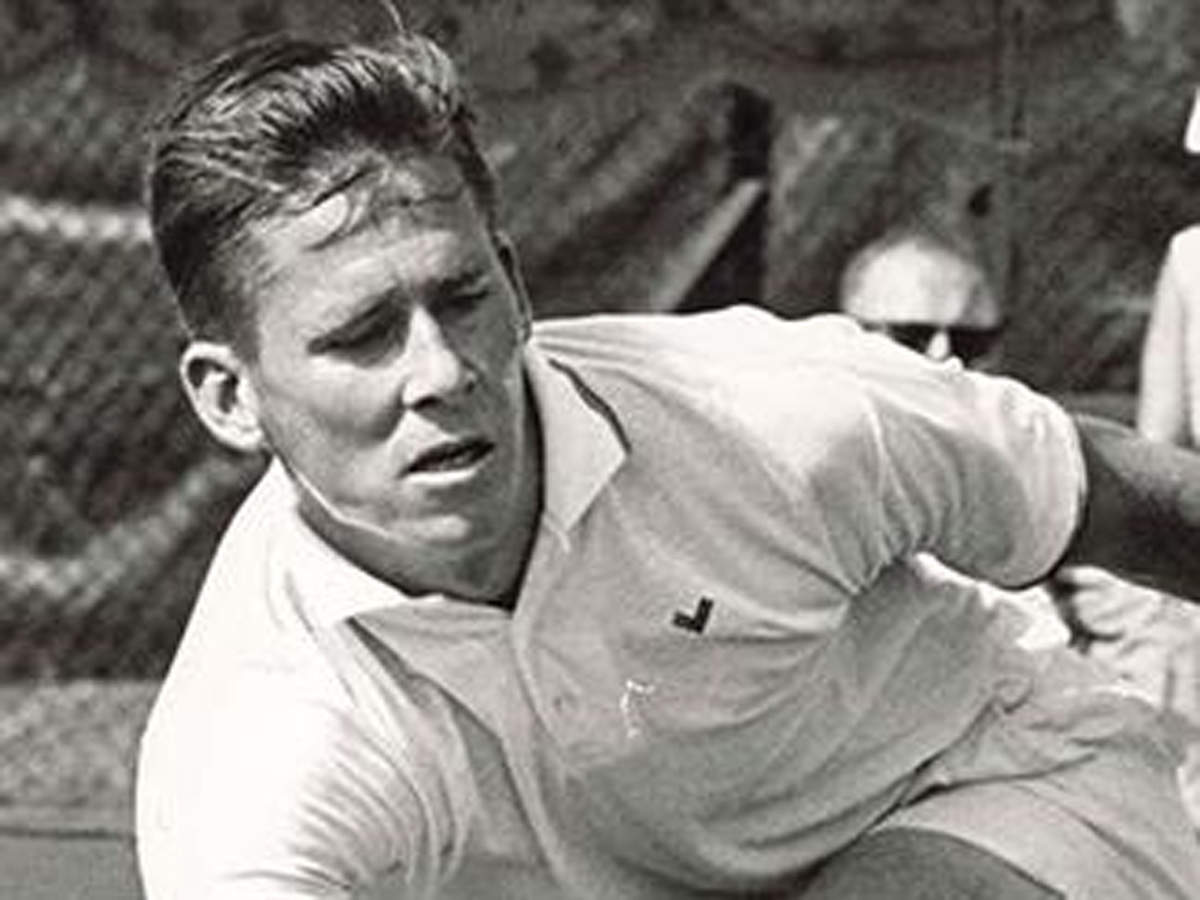 हॉल ऑफ फेम पूर्व अमेरिकी टेनिस खिलाड़ी डेनिस राल्स्टन का निधन