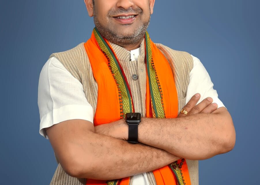 स्टाम्प ड्यूटी में बढ़ोत्तरी सभी वर्गों के लिए अतिरिक्त बोझ  – देवेंद्र…छग की जनता को लूटने का नया तरीका