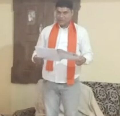 भाजपा के बुथ सशक्तिकरण अभियान मे राष्ट्रपति के अभिभाषण को नवीन पटेल ने किया वाचन..