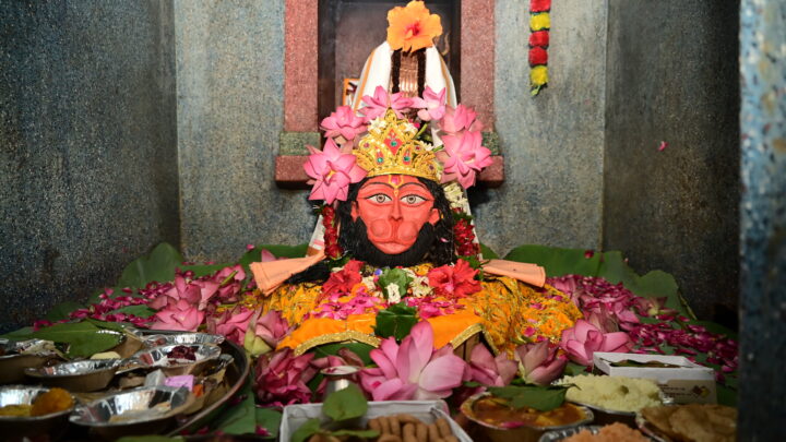 “गोस्वामी परिवार” के द्वारा पवित्र सावन के सातवे सोमवार पुरुषोत्तम माह में पार्थिव शिवलिंग के रुद्राभिषेक कार्यक्रम एवम महा भंडारे में आप सभी भक्तो को आमंत्रण