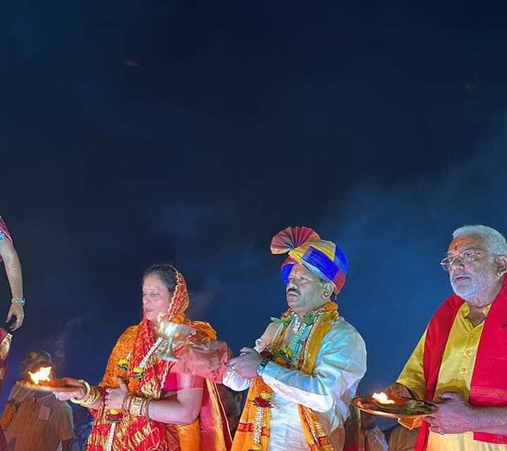 सिरपुर के महानदी तट पर गंगा आरती के साक्षी बने हजारों श्रद्धालु…. संसदीय सचिव की पहल पर हुई गंगा आरती से श्रद्धालुओं में रहा उत्साह का माहौल..