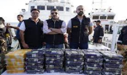 नशे के सौदागरों पर भारतीय सेना ने लगाया तमाचा…. 480 करोड़ रुपए की ड्रग्स के साथ 6 पाकिस्तानी को किया गिरफ्तार…