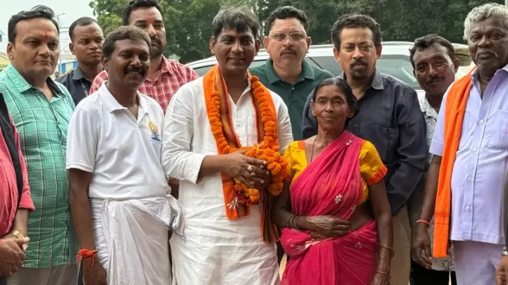 विधायक योगेश्वर राजू सिन्हा ने उत्कल समाज    को नुआखाई पर्व कि बधाई दी… कहा कि यह पर्व सामाजिक सद्भाव, पारिवारिक संबंधों को मजबूत करते है…