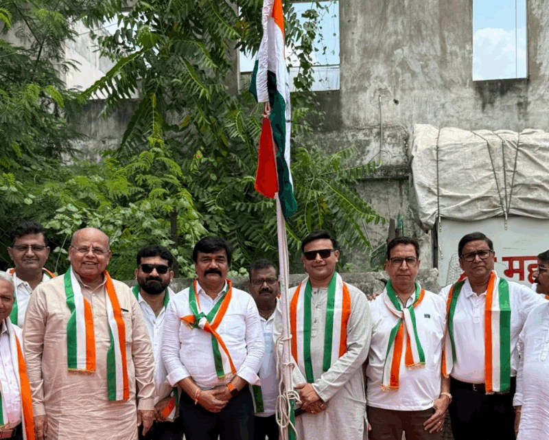 आलू प्याज़ आडतियां संघ भनपुरी के द्वारा राष्ट्र ध्वज रोहण एवं स्वतंत्रता दिवस धूमधाम से मनाया गया