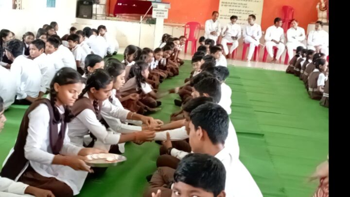 सरस्वती शिशु मंदिर में भाई बहन का अटूट रिश्ता का पर्व रक्षाबंधन पर्व हर्षोल्लास से मनाया गया….