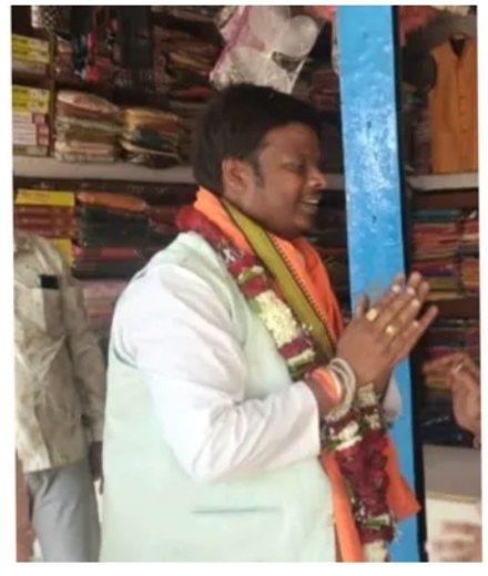 नगर का कीचड़ साफ करने निकले पंचायत अध्यक्ष दलदल में फंसे… नपा अध्यक्ष निखिलकांत साहू ने निष्पक्ष जांच और रिहाई के लिए एसपी को ज्ञापन सौंपा….