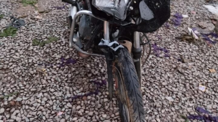 दो मोटरसाइकिल में आमने-सामने टक्कर… एक व्यक्ति मृत दो घायल..