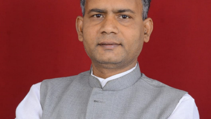 पेट्रोल, डीजल पर एक्साइज कटौती से जनता को फायदा नहीं – कांग्रेस