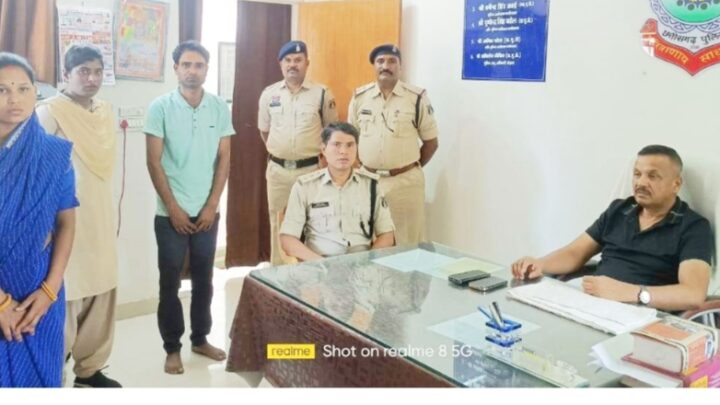 अश्लील विडियो के माध्यम से करता था ब्लैकमेल.. तंग आकर उतारा मौत के घाट … तीनों आरोपी हिरासत में….