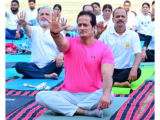 योग दिवस पर विकास उपाध्याय का संदेश: तनाव भरी दुनिया में योग है असली सुकून