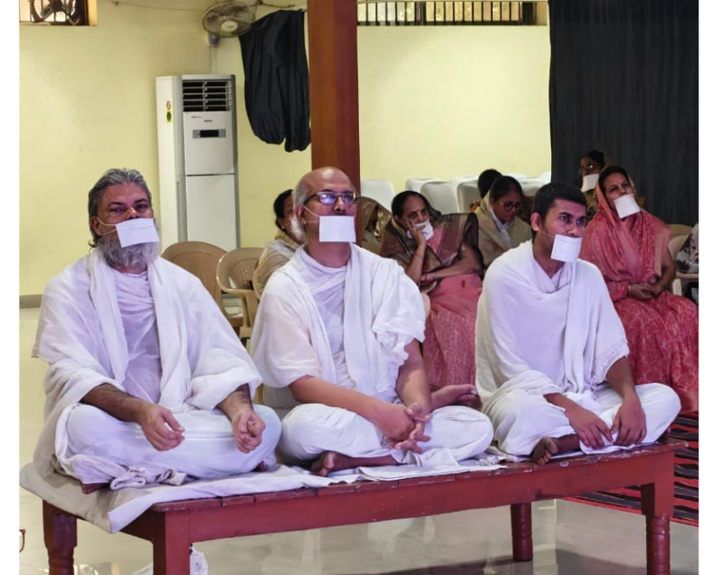 रायपुर में अंतर्राष्ट्रीय योग दिवस पर ध्यान-योग साधना का आयोजन, आचार्य डॉ. शिव मुनि जी ने बताया योग-ध्यान का महत्व
