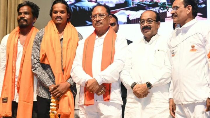 प्रधानमंत्री श्री नरेंद्र मोदी के नेतृत्व में सशक्त और विकसित भारत का हो रहा निर्माण : CM साय