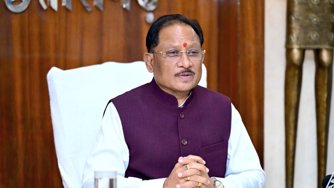 बाबा कार्तिक उरांव की जन्मशताब्दी पर सीएम साय ने किया प्रतिमा का अनावरण, इंजीनियरिंग कॉलेज का नाम उनके नाम पर होगा