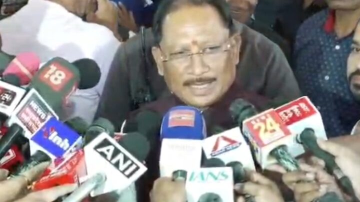 खड़गे की टिप्पणी पर CM साय का पलटवार, कहा- माफी मांगे कांग्रेस